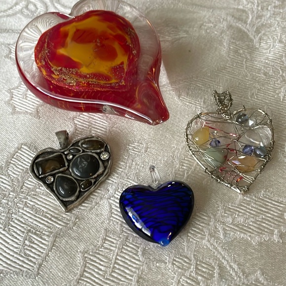 Trio of Heart Theme Pendants Valentines 💘 Jewelry - Picture 1 of 7